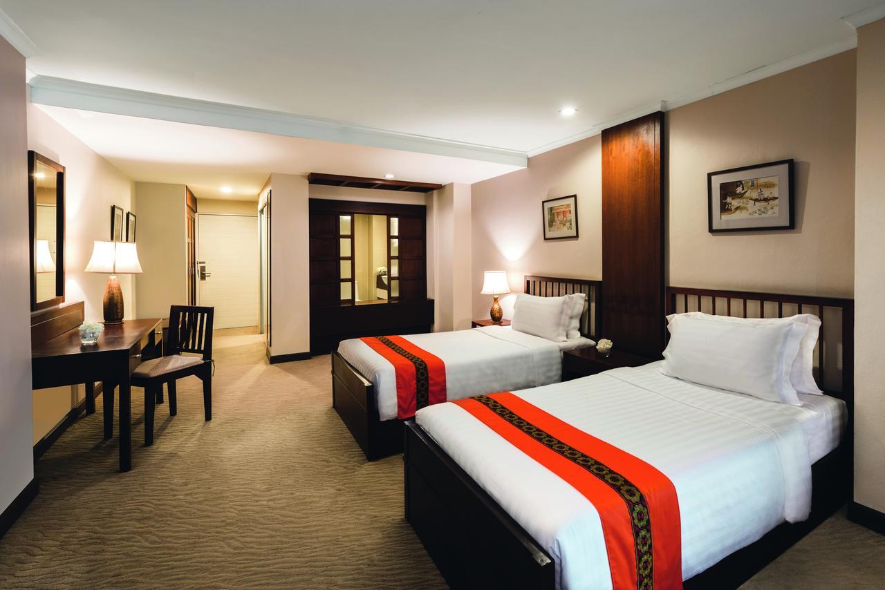 Superior Twin Room