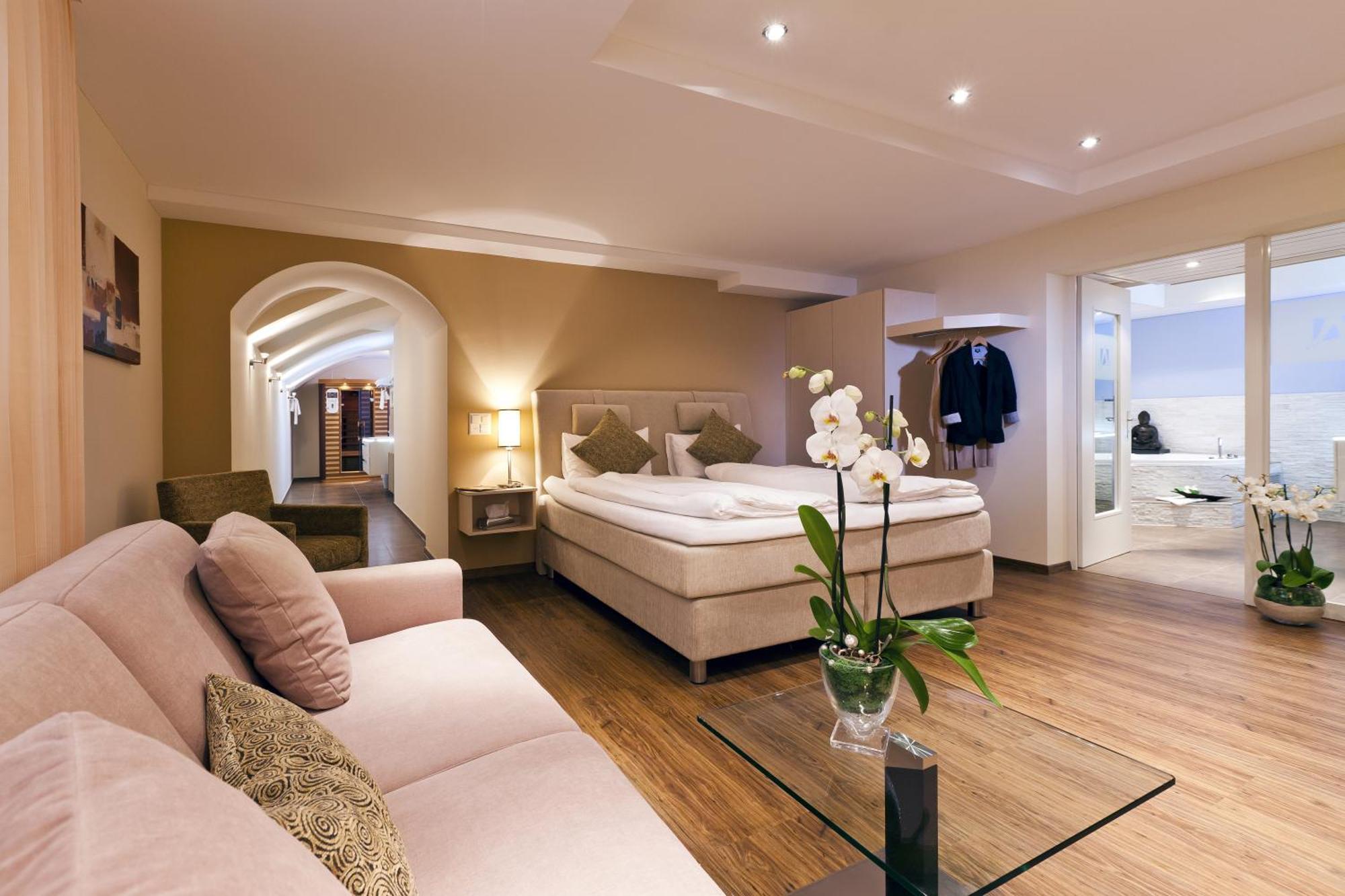 Spa Suite,685285638:JPEG