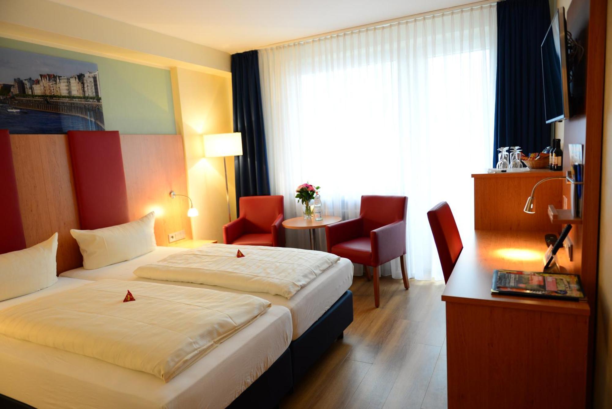 Double Room Balcony,641355981:JPEG