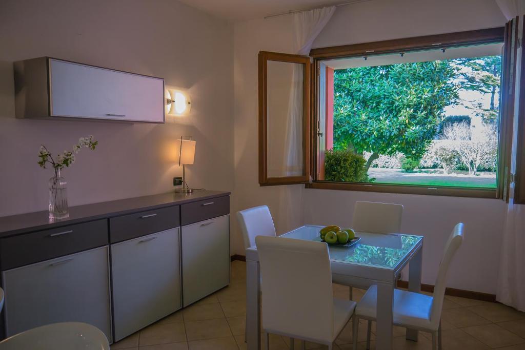 Two-Bedroom Apartment,57146863:JPEG