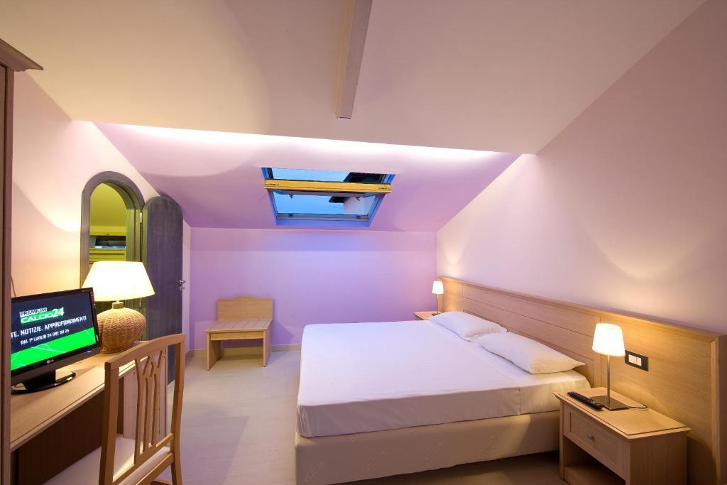 Triple Room,56873320:JPEG