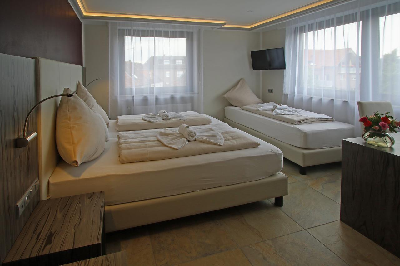 Triple Room,605096364:JPEG