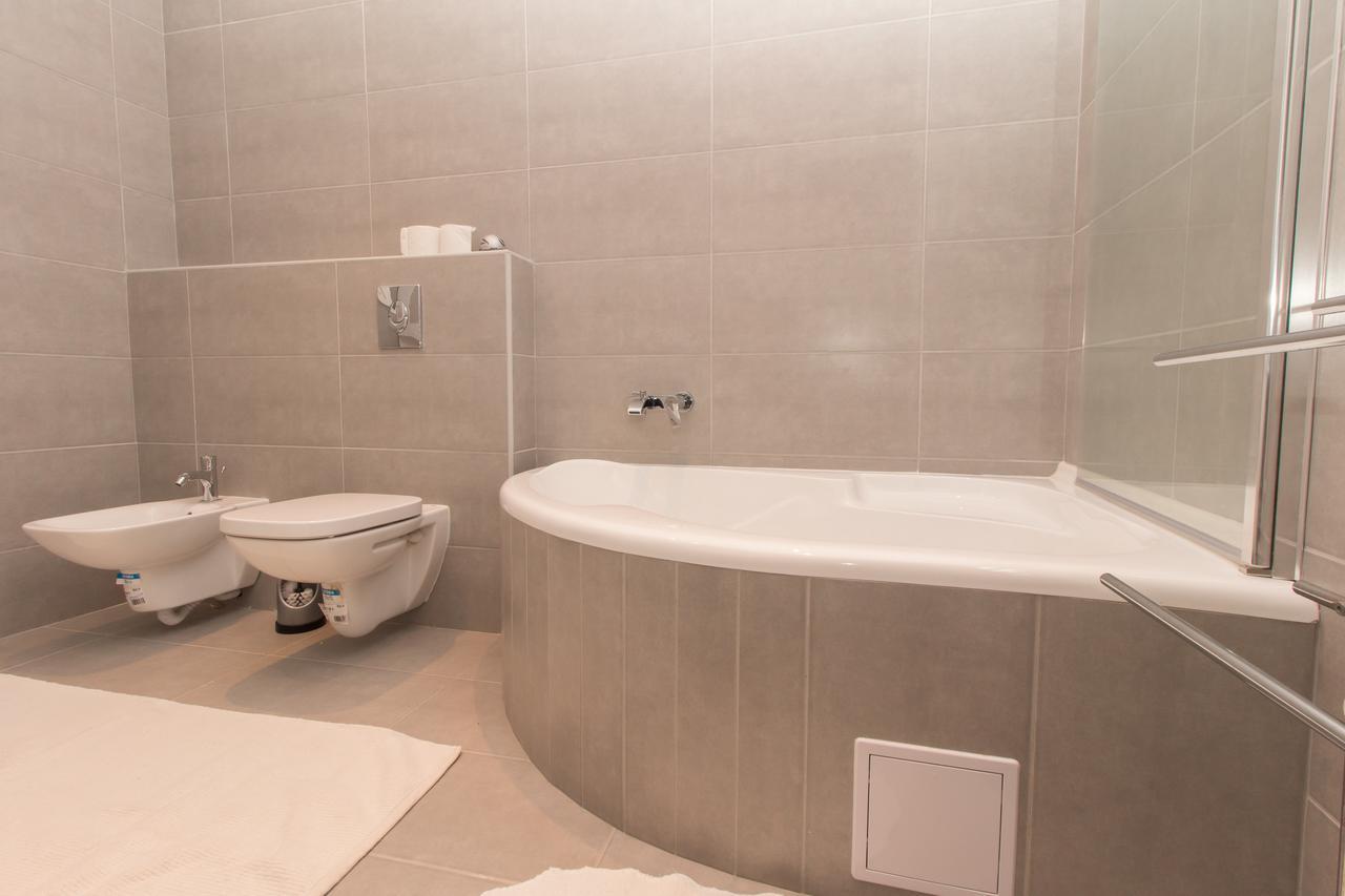 Double or Twin Room with City View