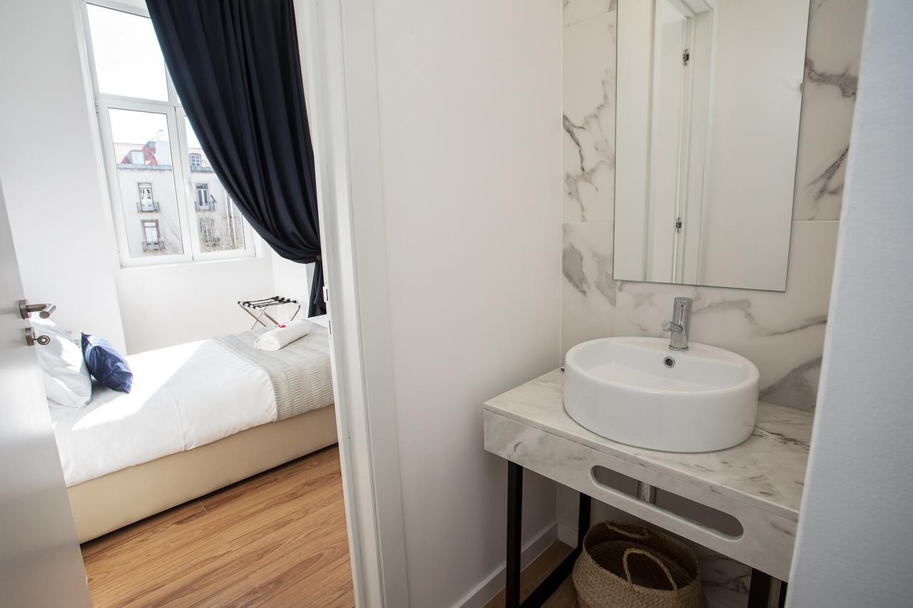 Superior Single Room Private Bathroom