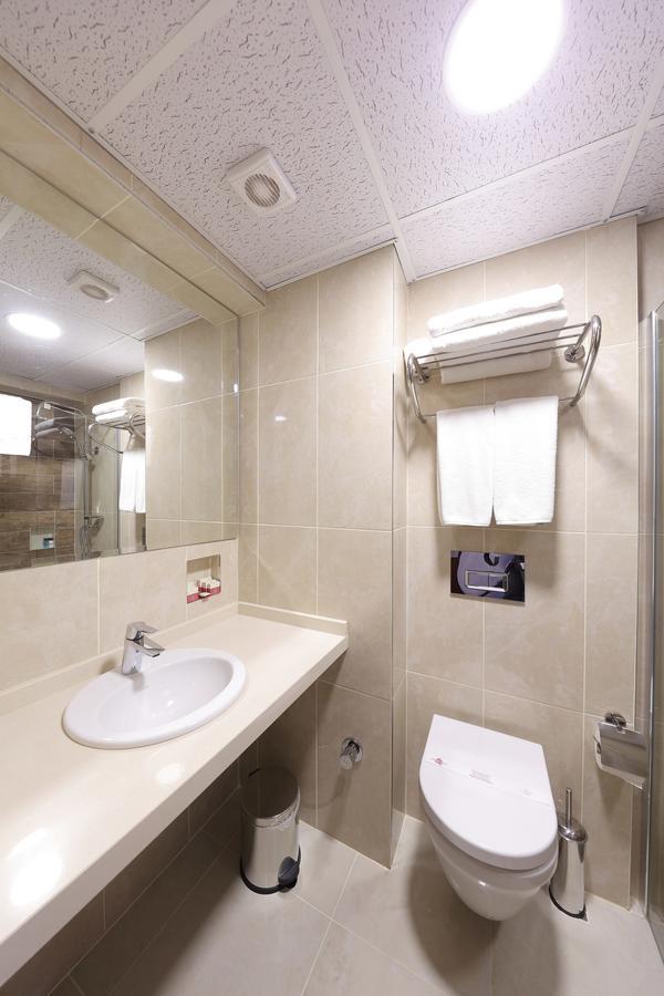 Triple Room,705063553:JPEG