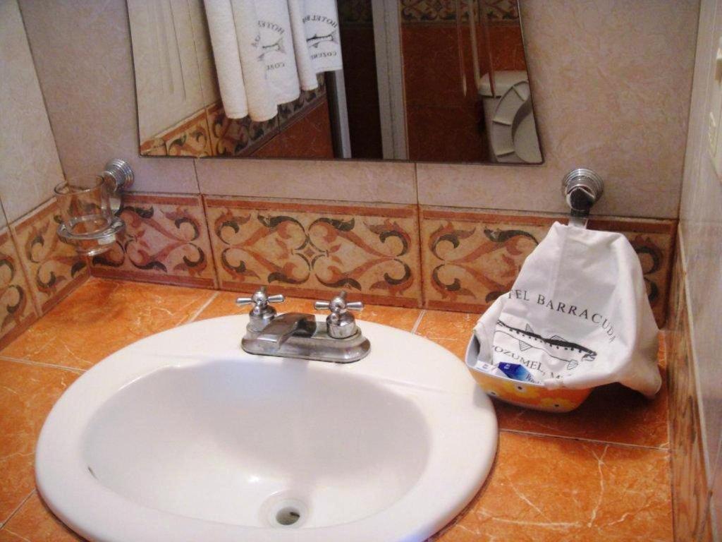 Double Room,64516459:JPEG