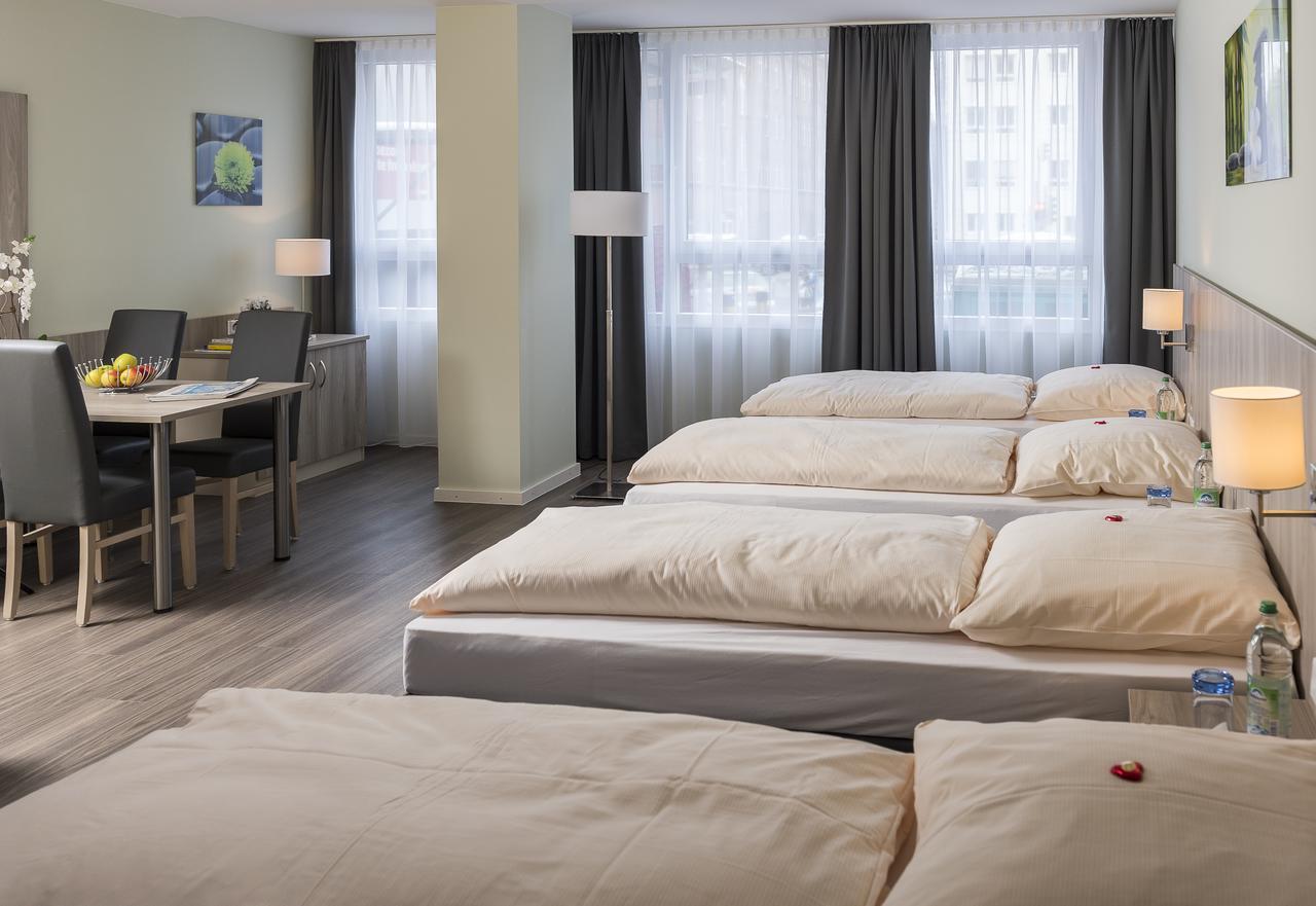 Classic Quadruple Room