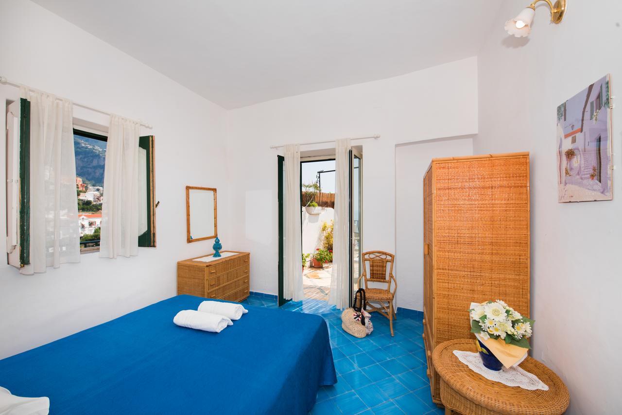 Double Room with Balcony and Sea View,646726473:JPEG