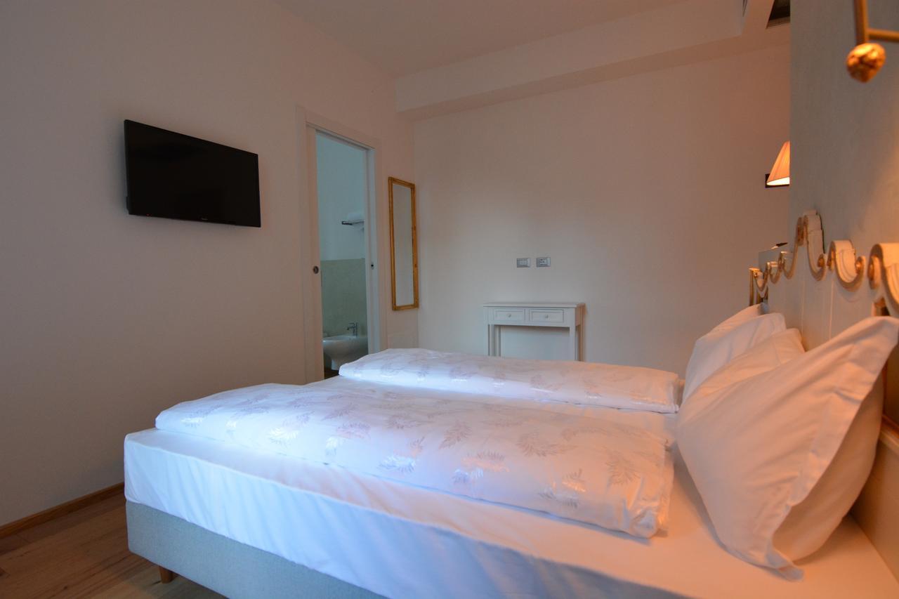 Economy Double or Twin Room,848875496:JPEG