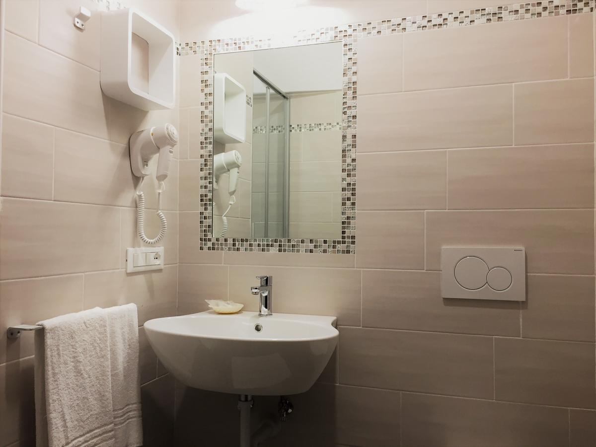 Quarto Duplo