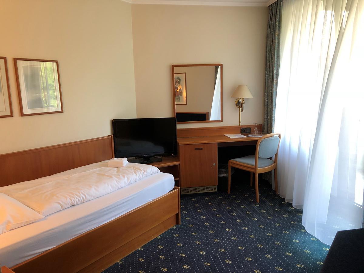 Deluxe Single Room Balcony,666356928:JPEG