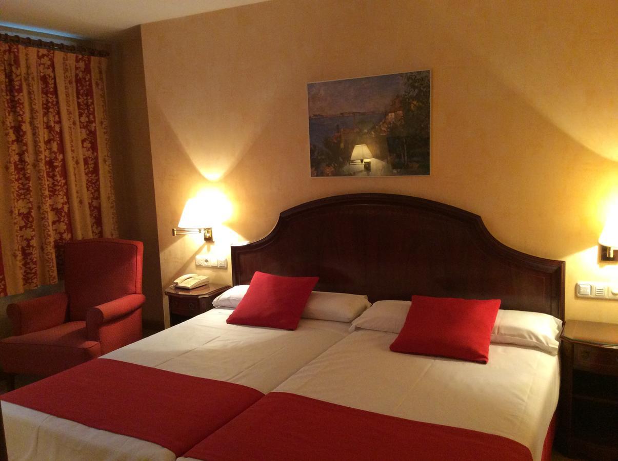 Double or Double Room,664843755:JPEG