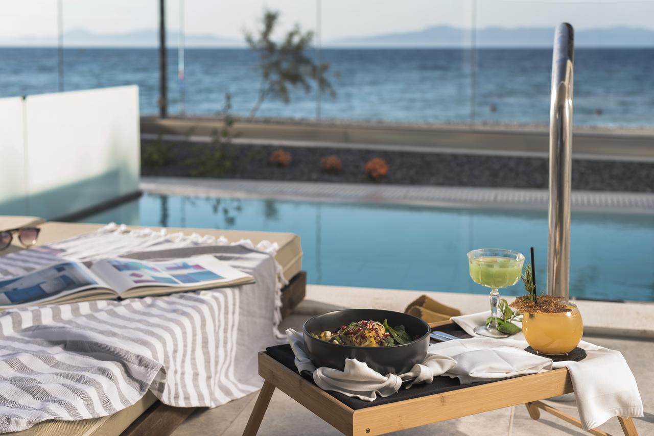 Sea Front Premier Suite Private Pool