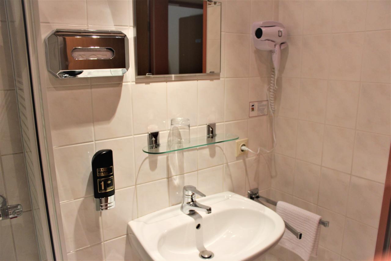 Quadruple Room,992832202:JPEG