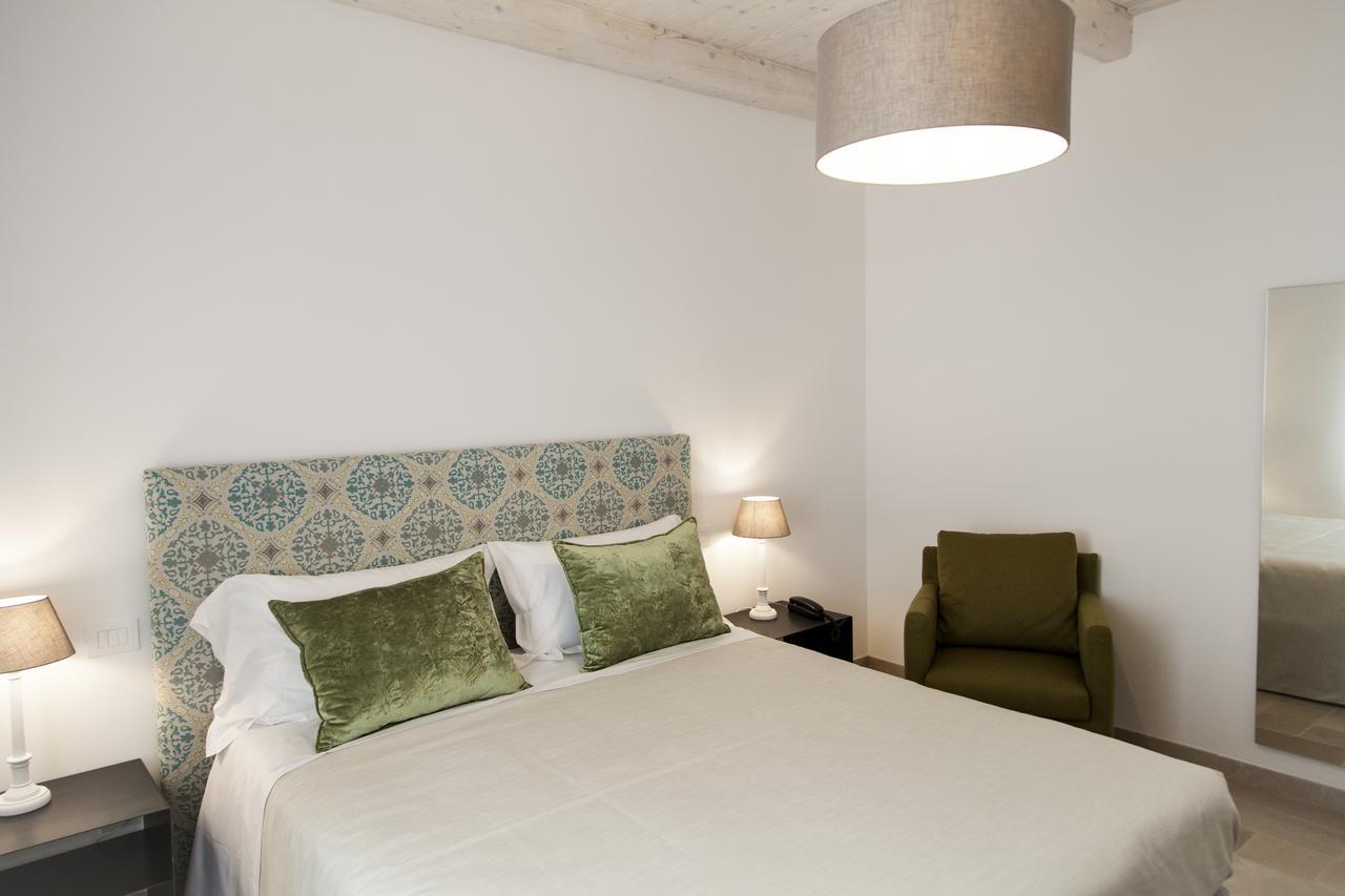 Deluxe Quadruple Room,669125787:JPEG