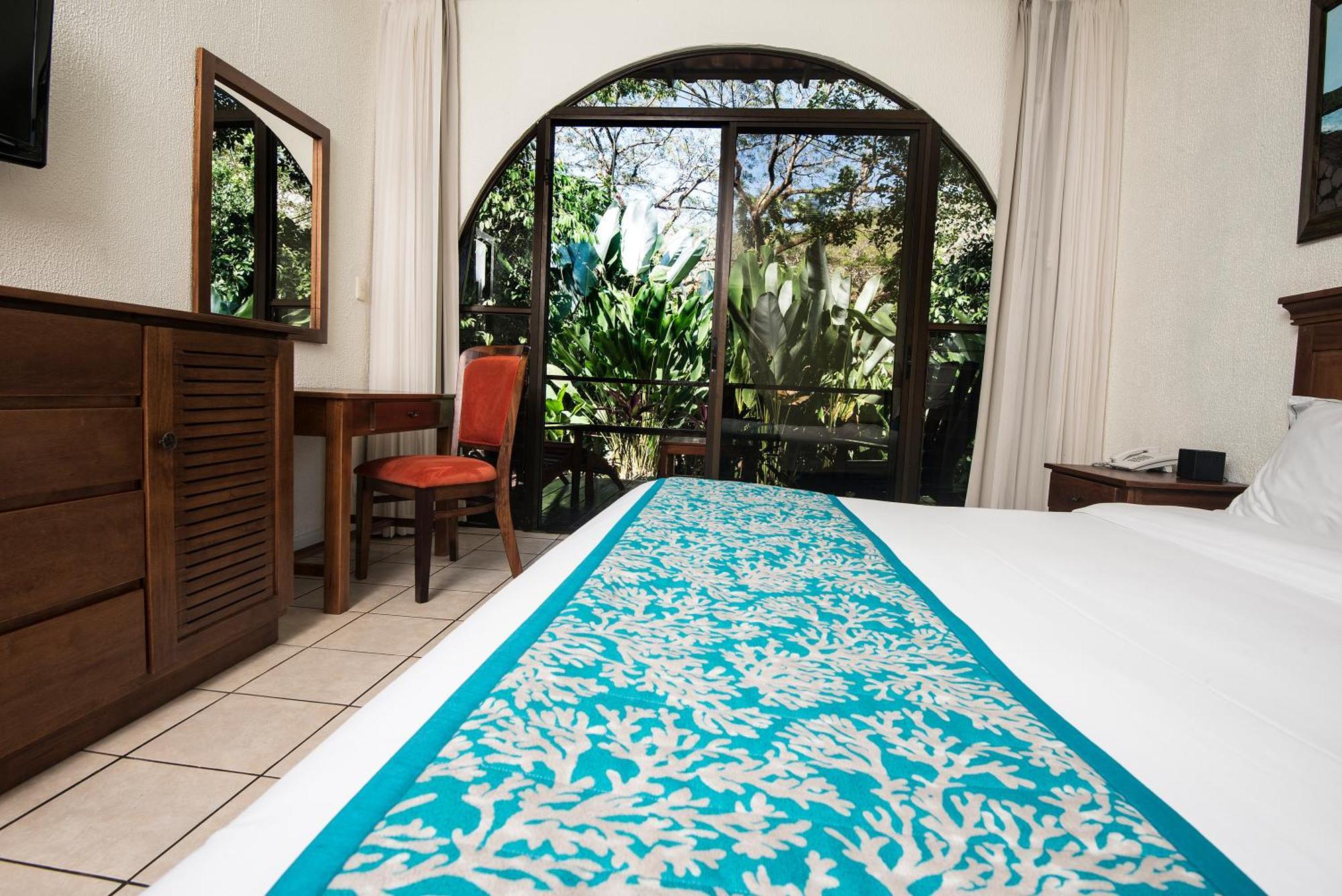 Superior Twin Room 800 mts from the beach