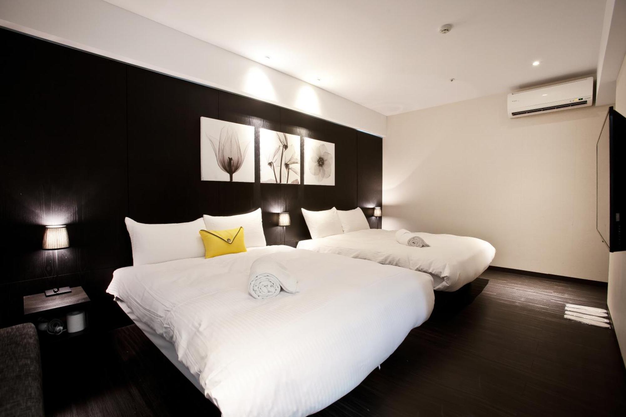 Classic Quadruple Room