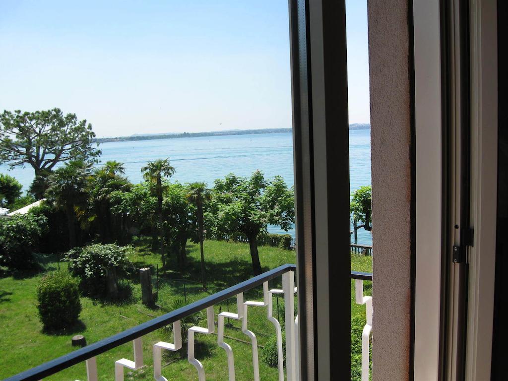 Double Room Partial Lake View
