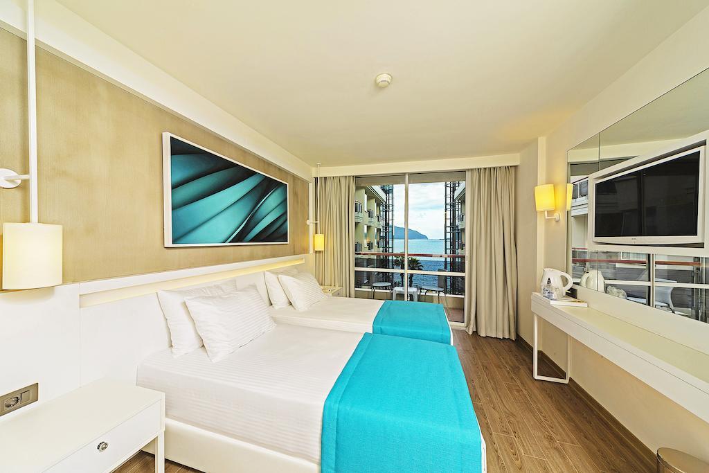 Standard Double or Twin Room with Sea View,68491187:JPEG