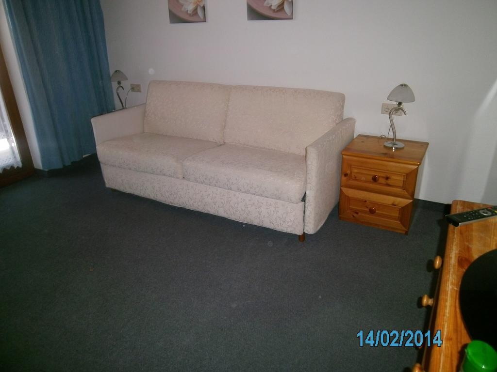 Superior One-Bedroom Apartment