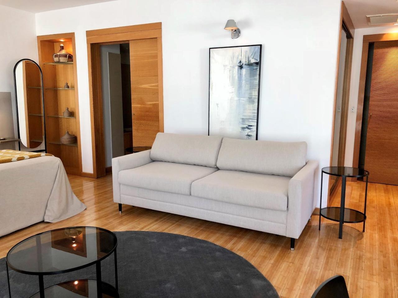 Deluxe Suite located on the Port 5 minutes driving private,695849856:JPEG