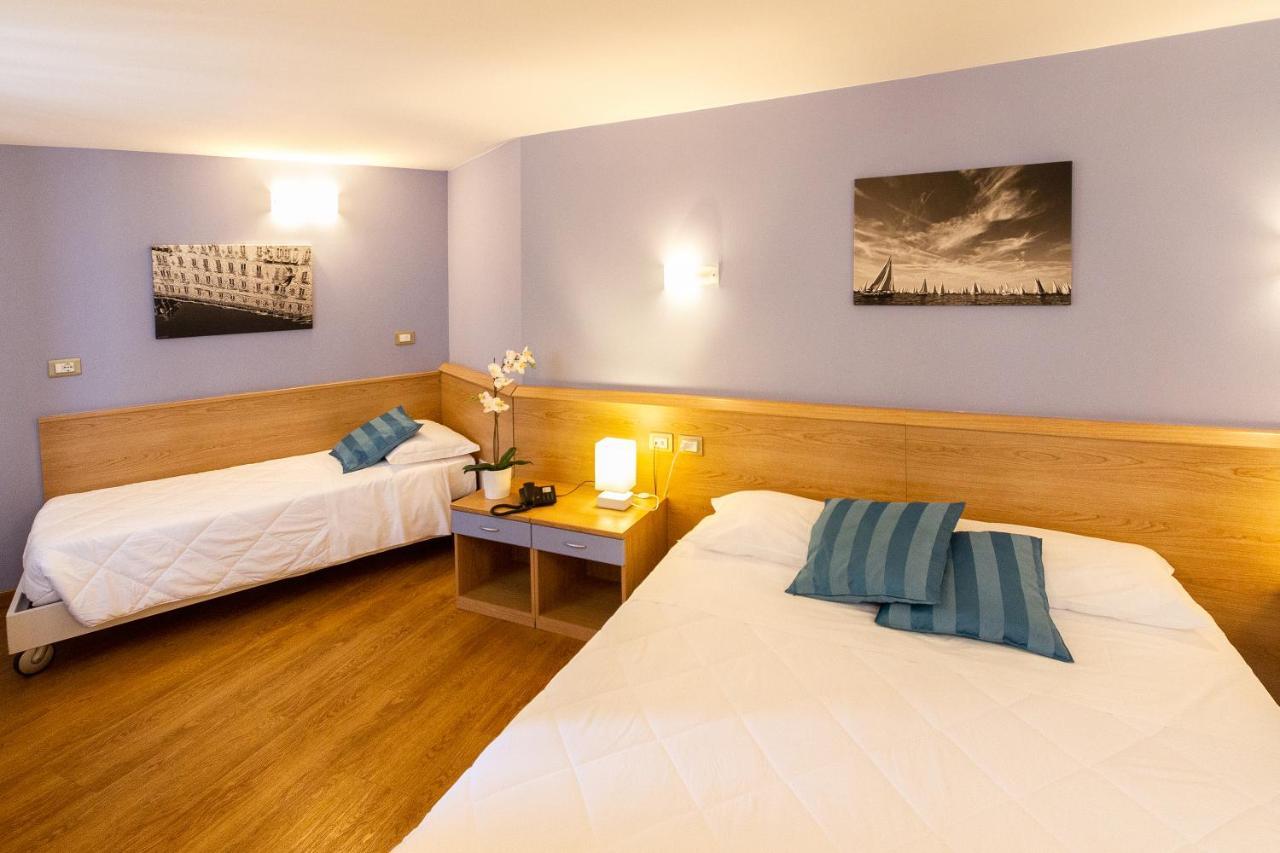 Triple Room,696566538:JPEG