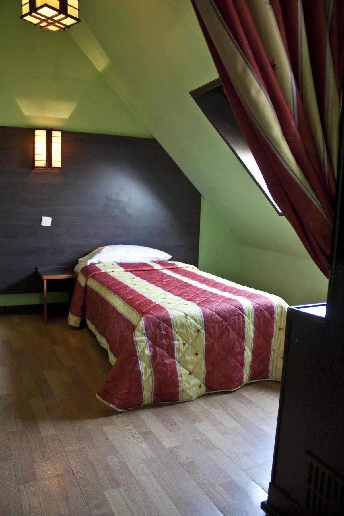 Basic Single Room