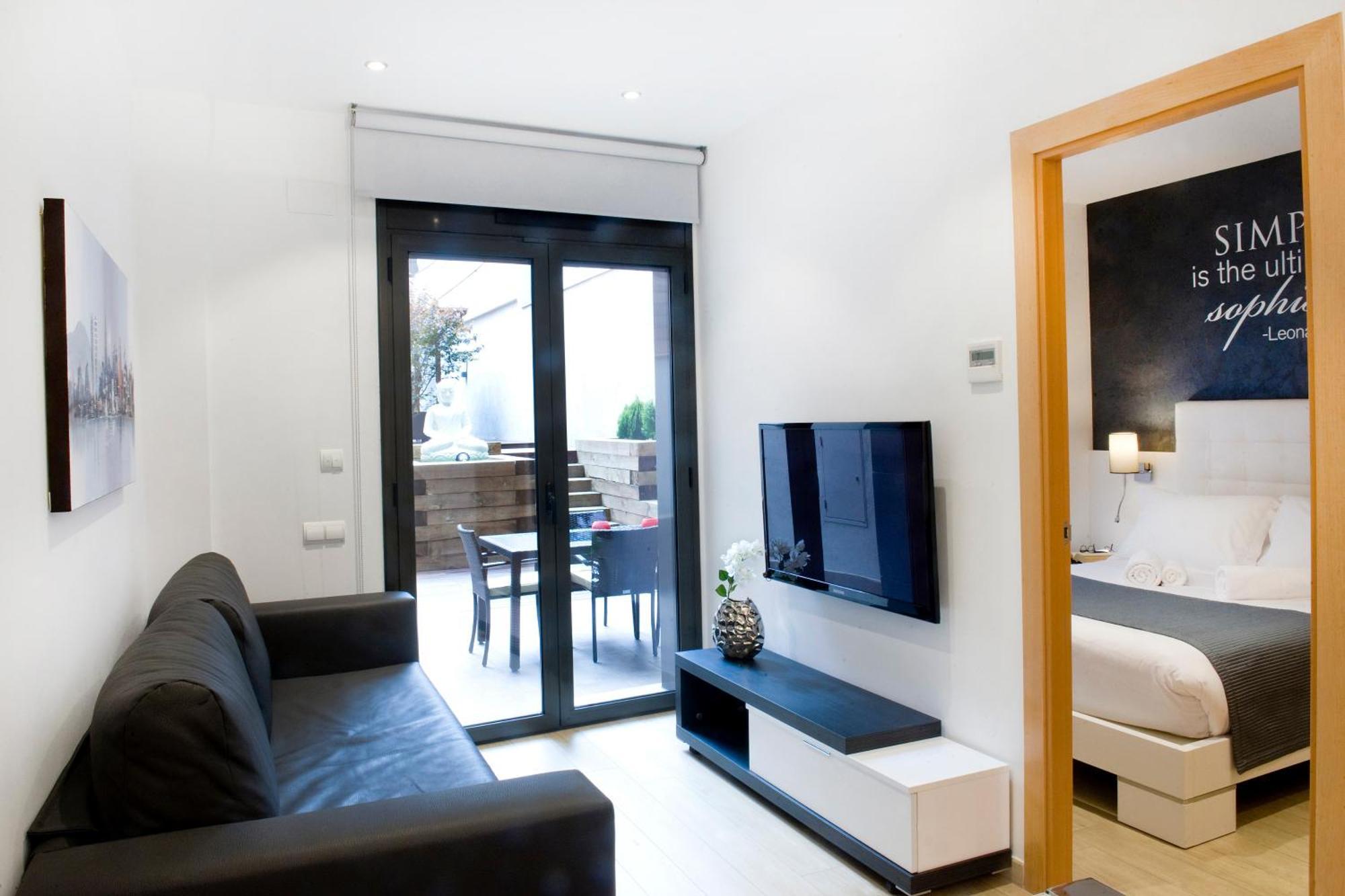 One-Bedroom Apartment Garden