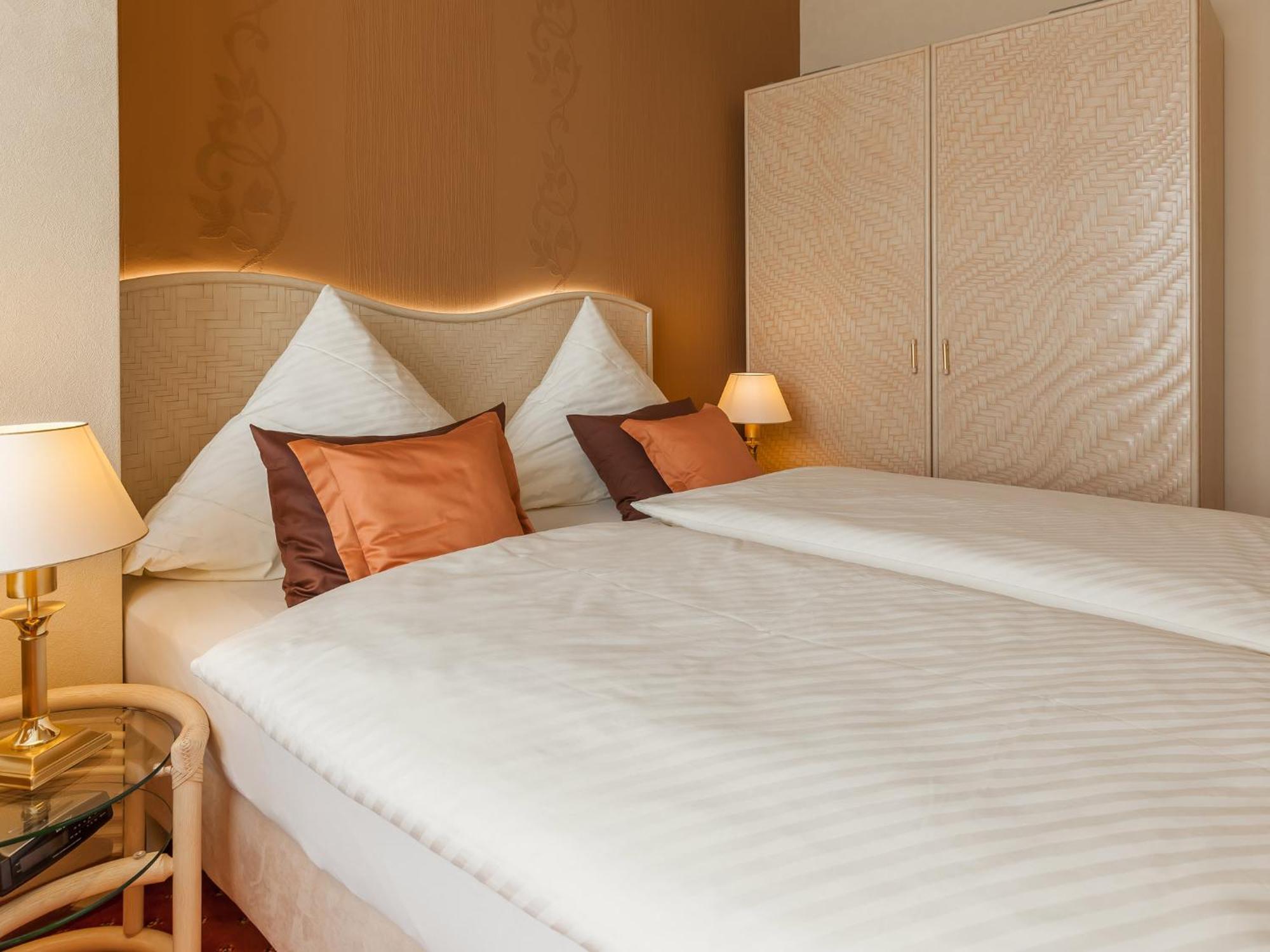 Classic Double Room
