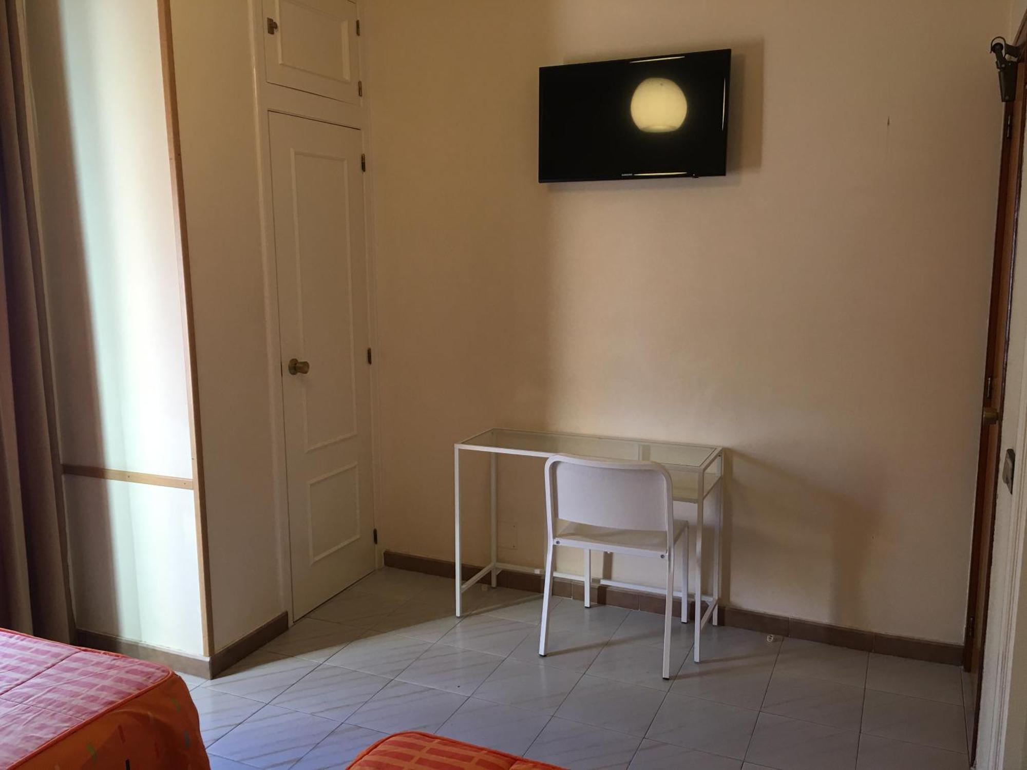 Double Room,709020733:JPEG