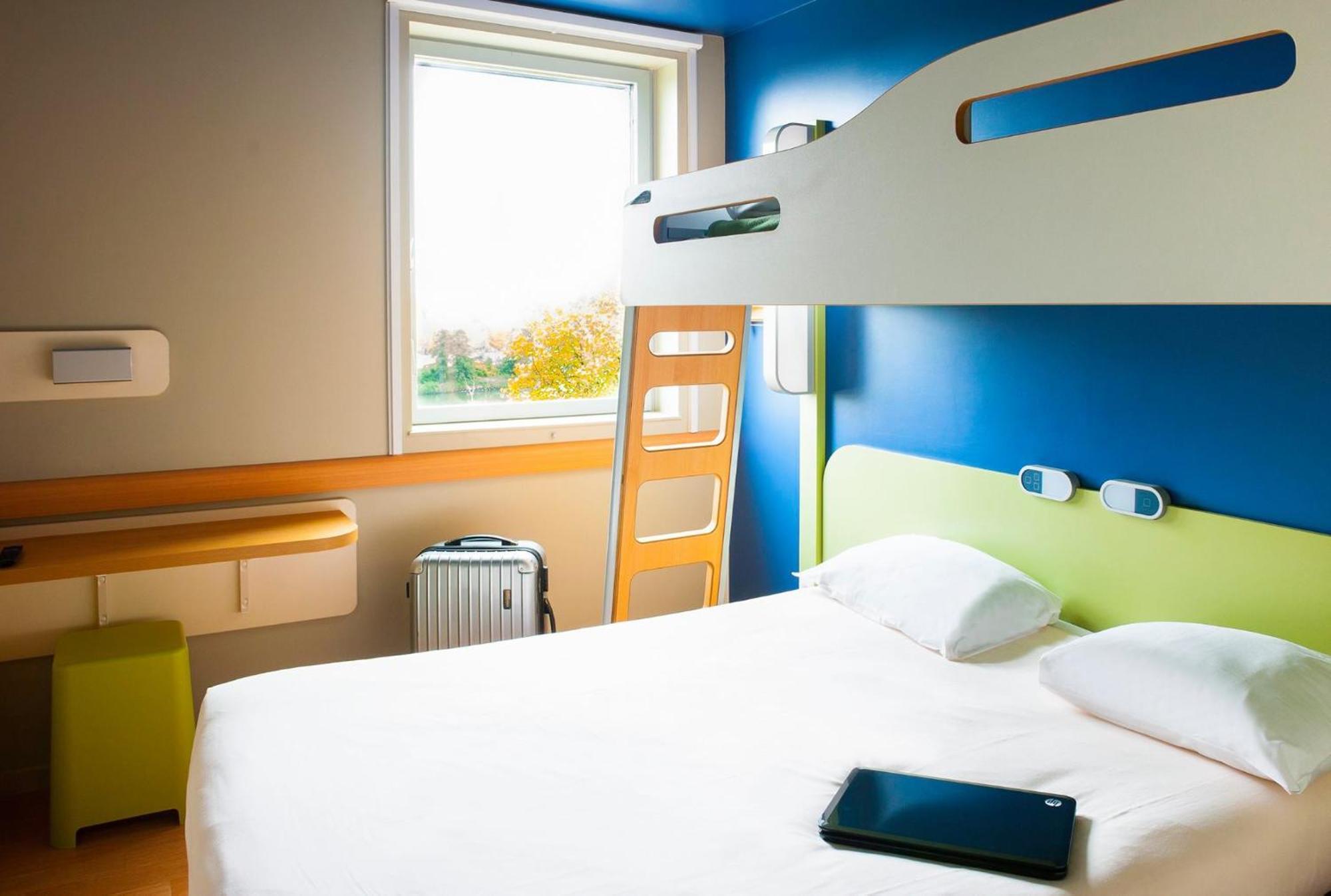 Triple Room,1746866644:JPEG