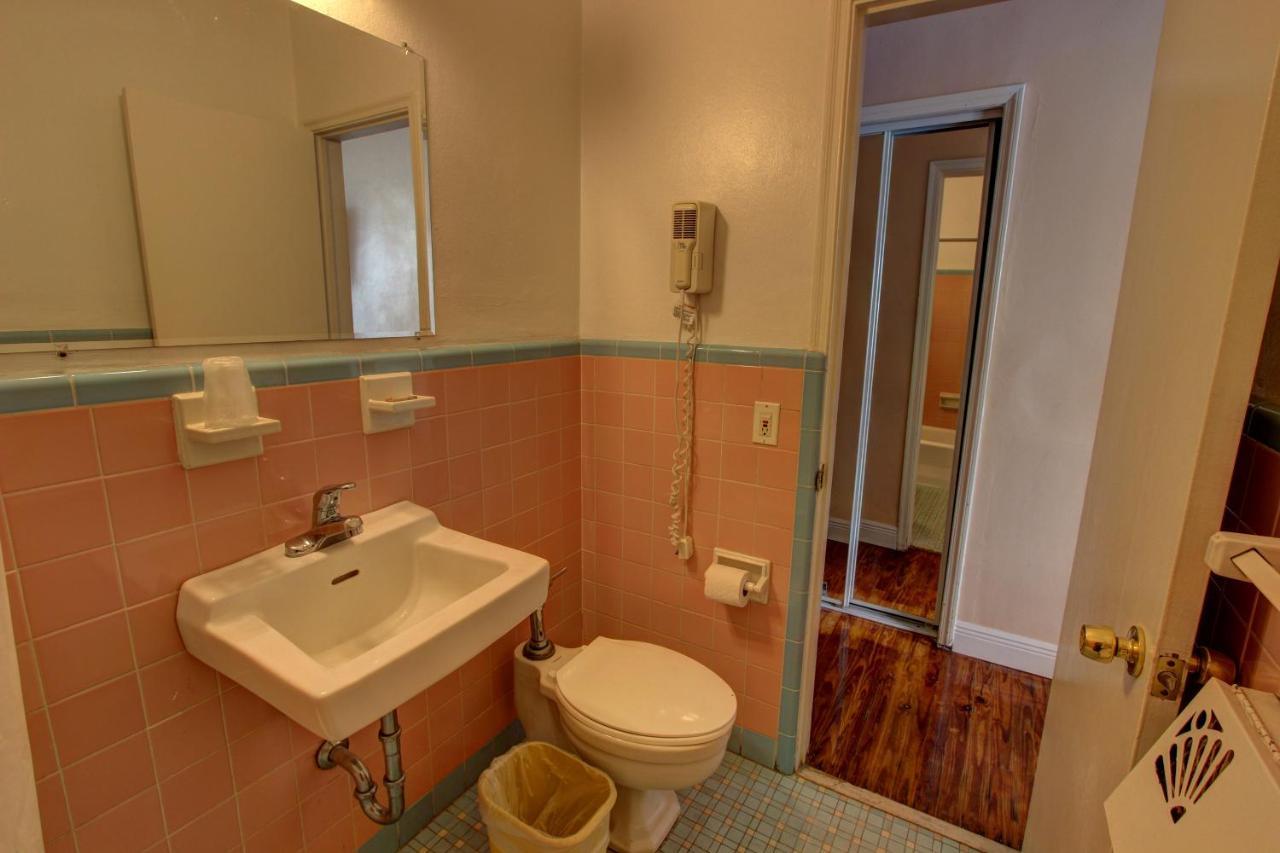 Standard Room,727471963:JPEG