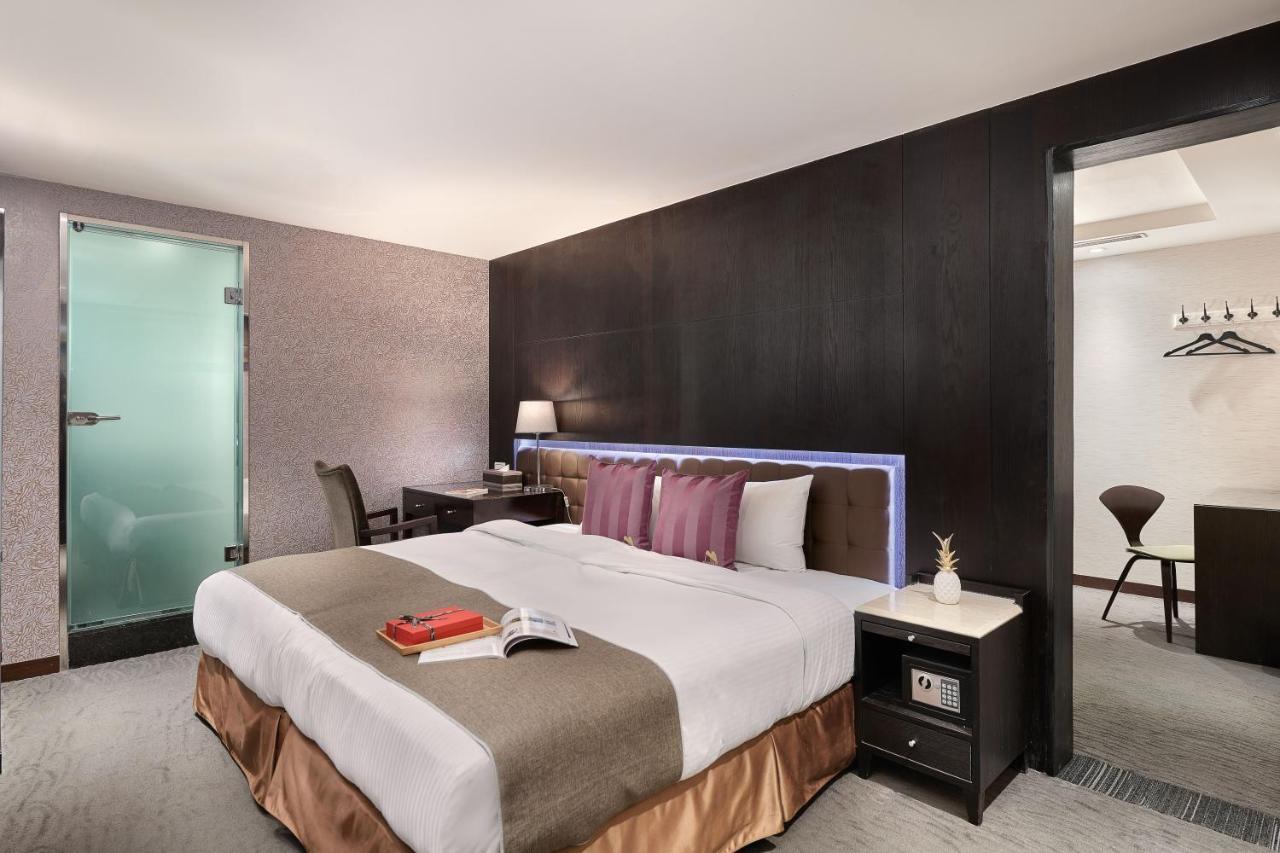 2-Bedroom Quadruple Room with 2 Bathrooms - No Window,743803891:JPEG