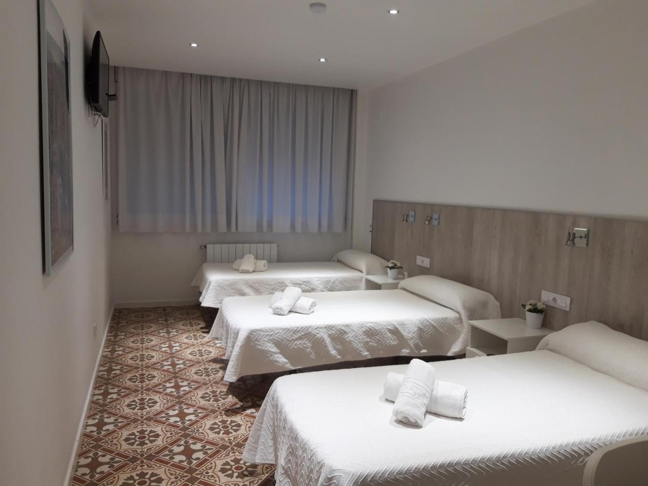 Triple Room Private Bathroom