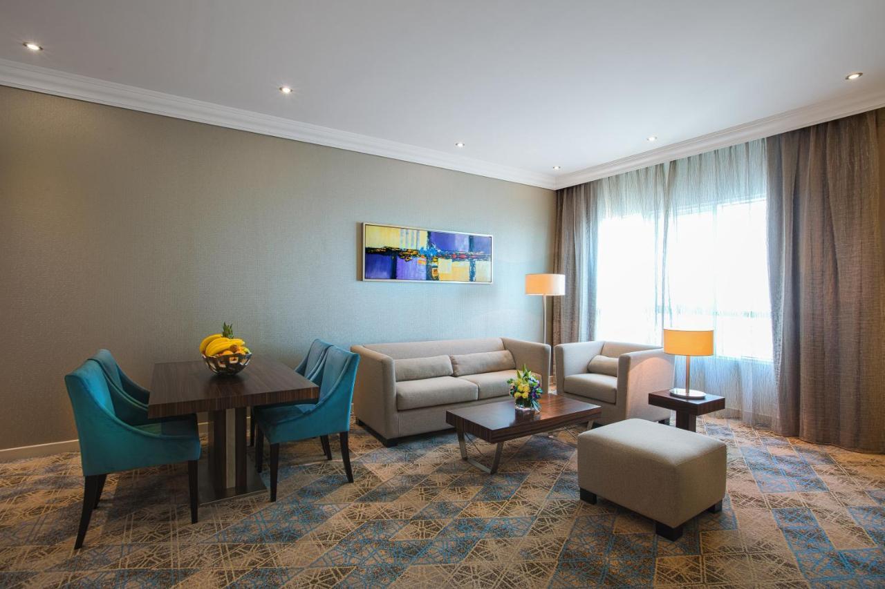 Executive One-Bedroom Suite,750339338:JPEG