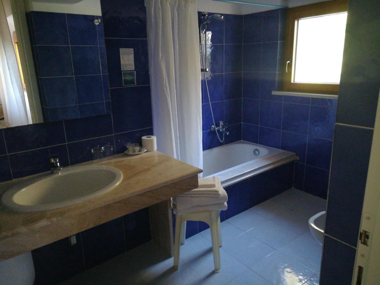 Economy Quadruple Room,1578391379:JPEG