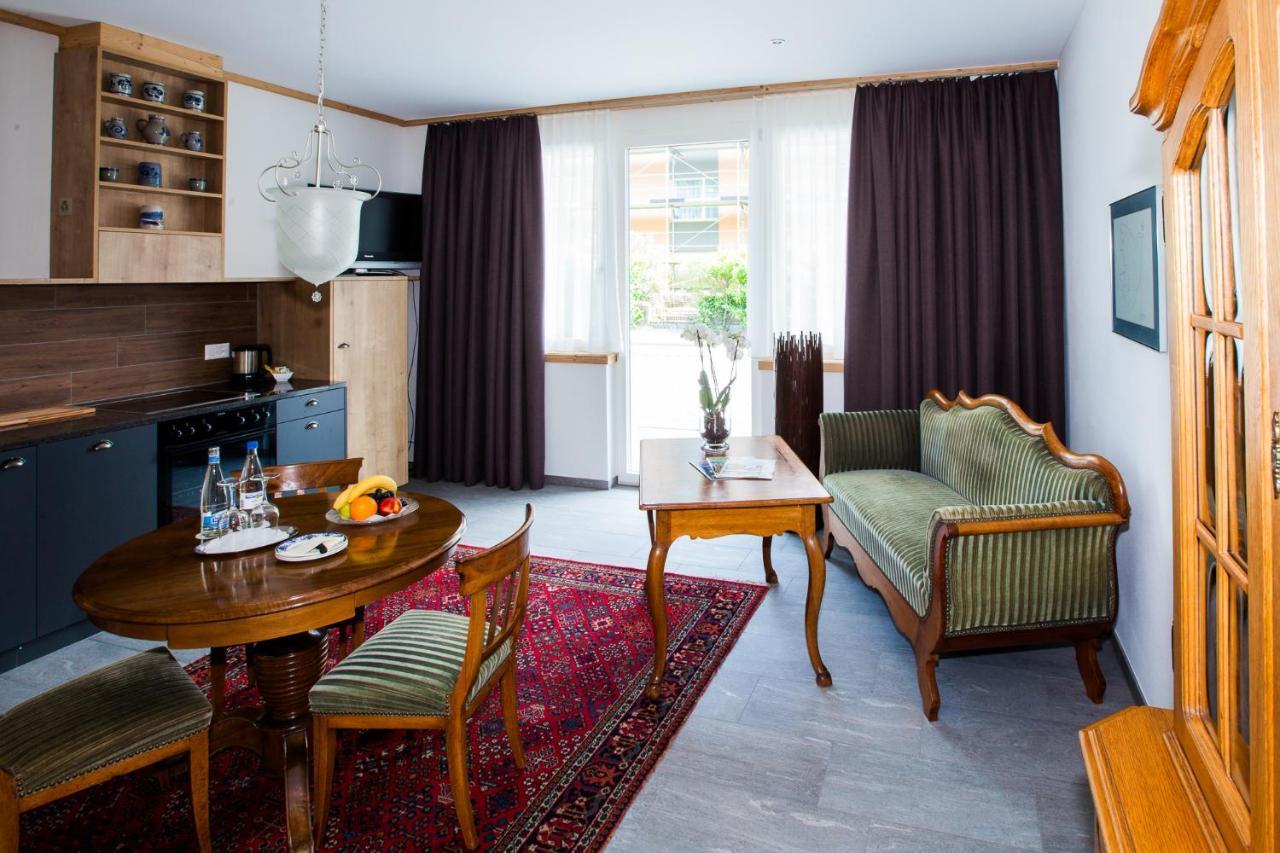 Signature Suite,1156994934:JPEG