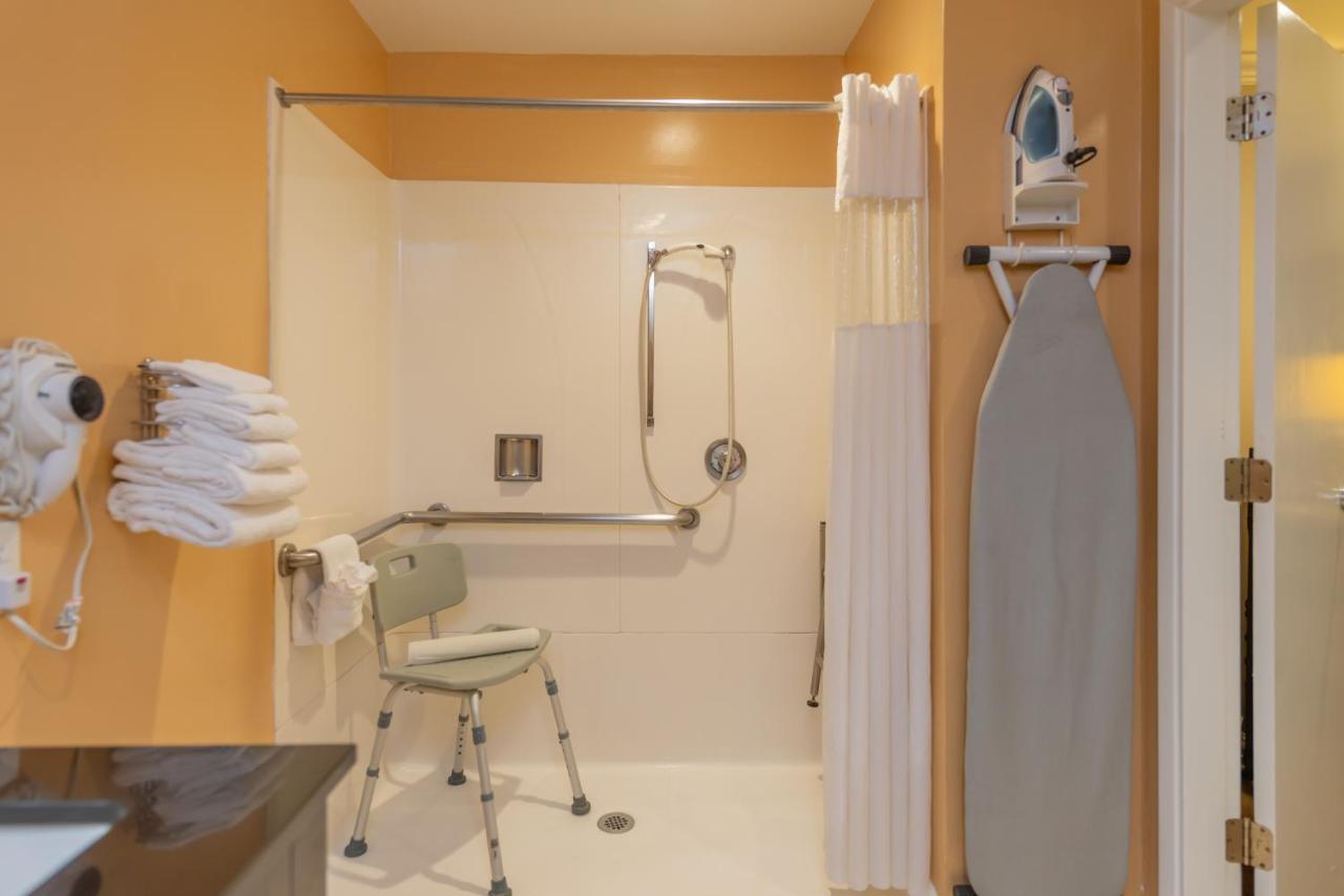 Queen Room Disability Access