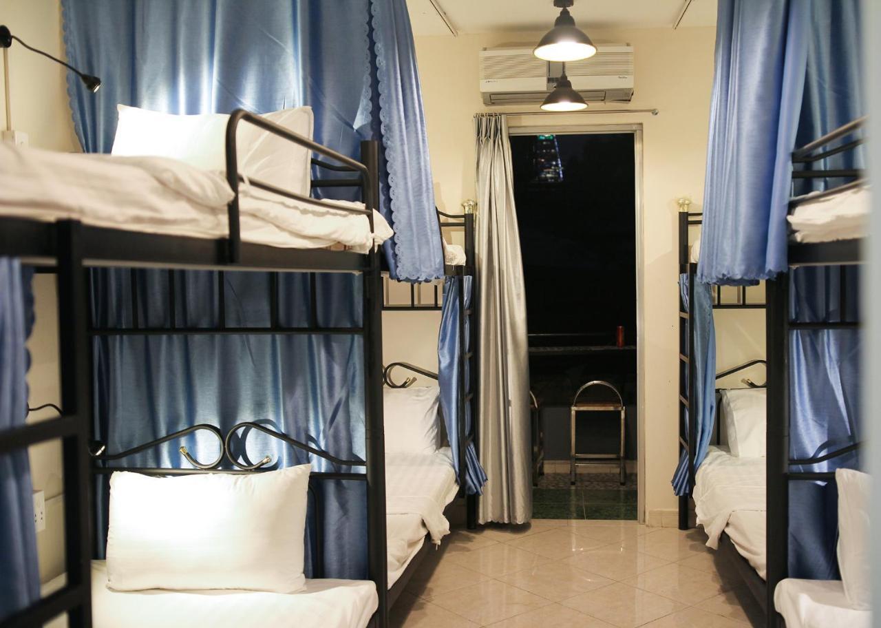 Bed 8-Bed Mixed Dormitory Room