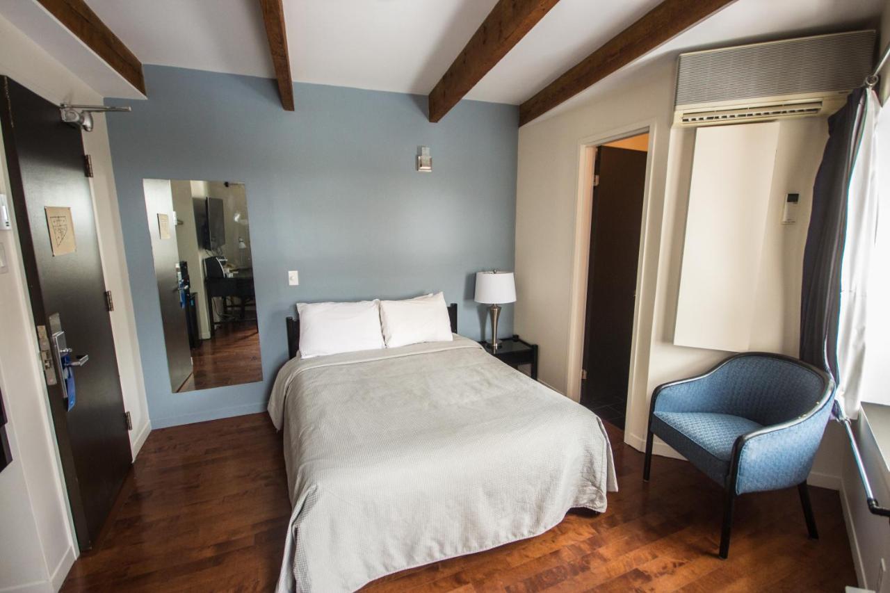 Standard Double Room,776142211:JPEG