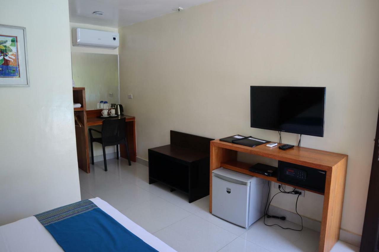 Poolside Deluxe Double Room