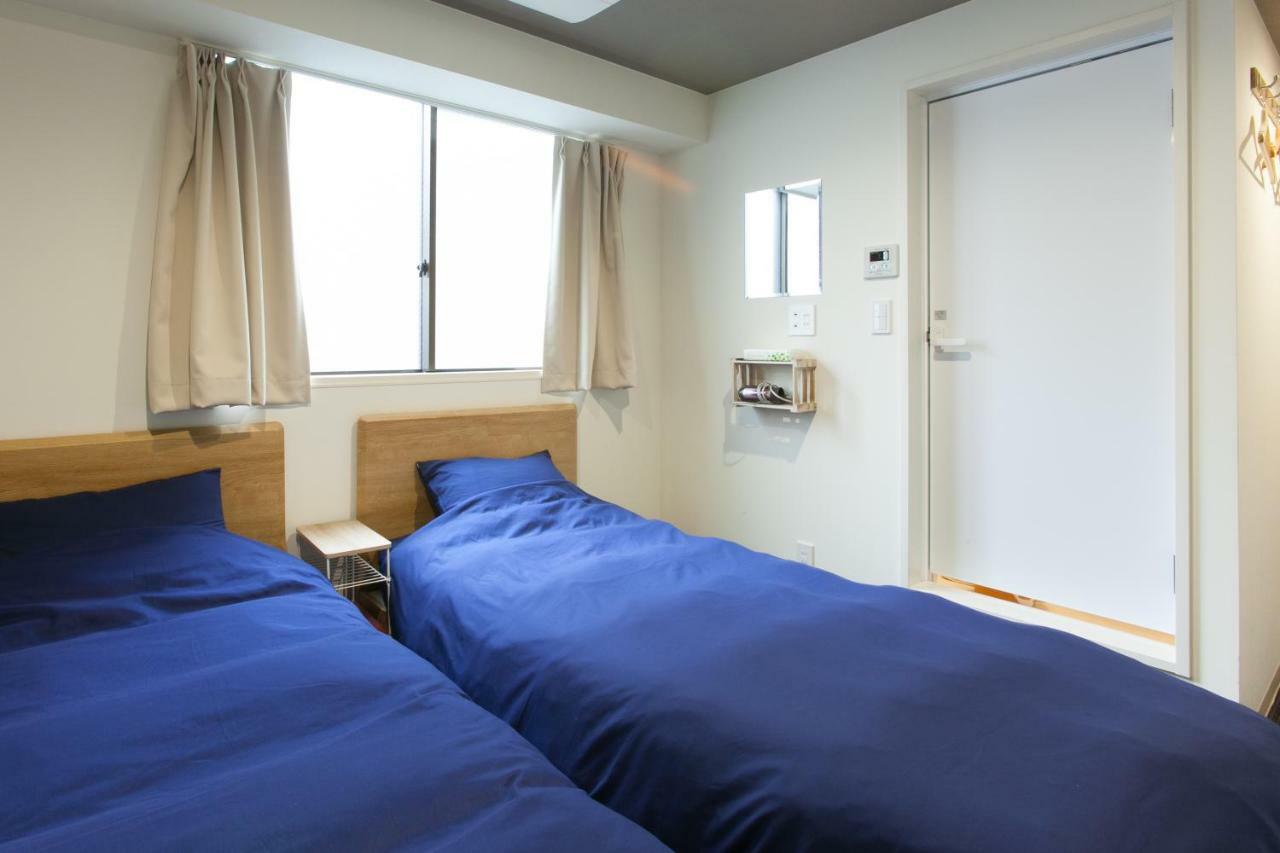 Twin Room Balcony #02