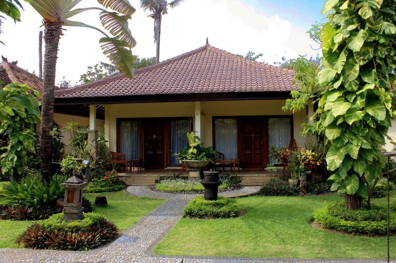 Deluxe Bungalow with Garden View