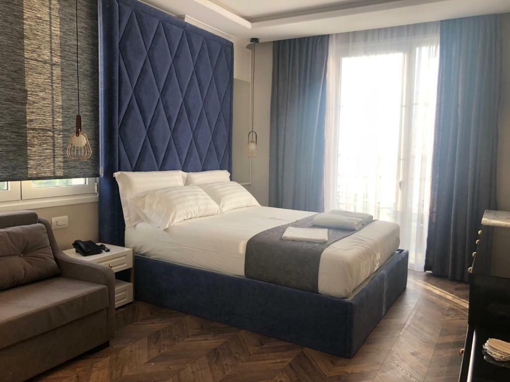Deluxe Triple Room Sea View,831588431:JPEG
