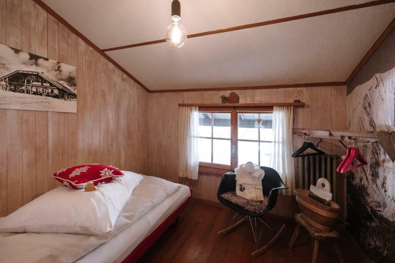 Single Room,819643877:JPEG