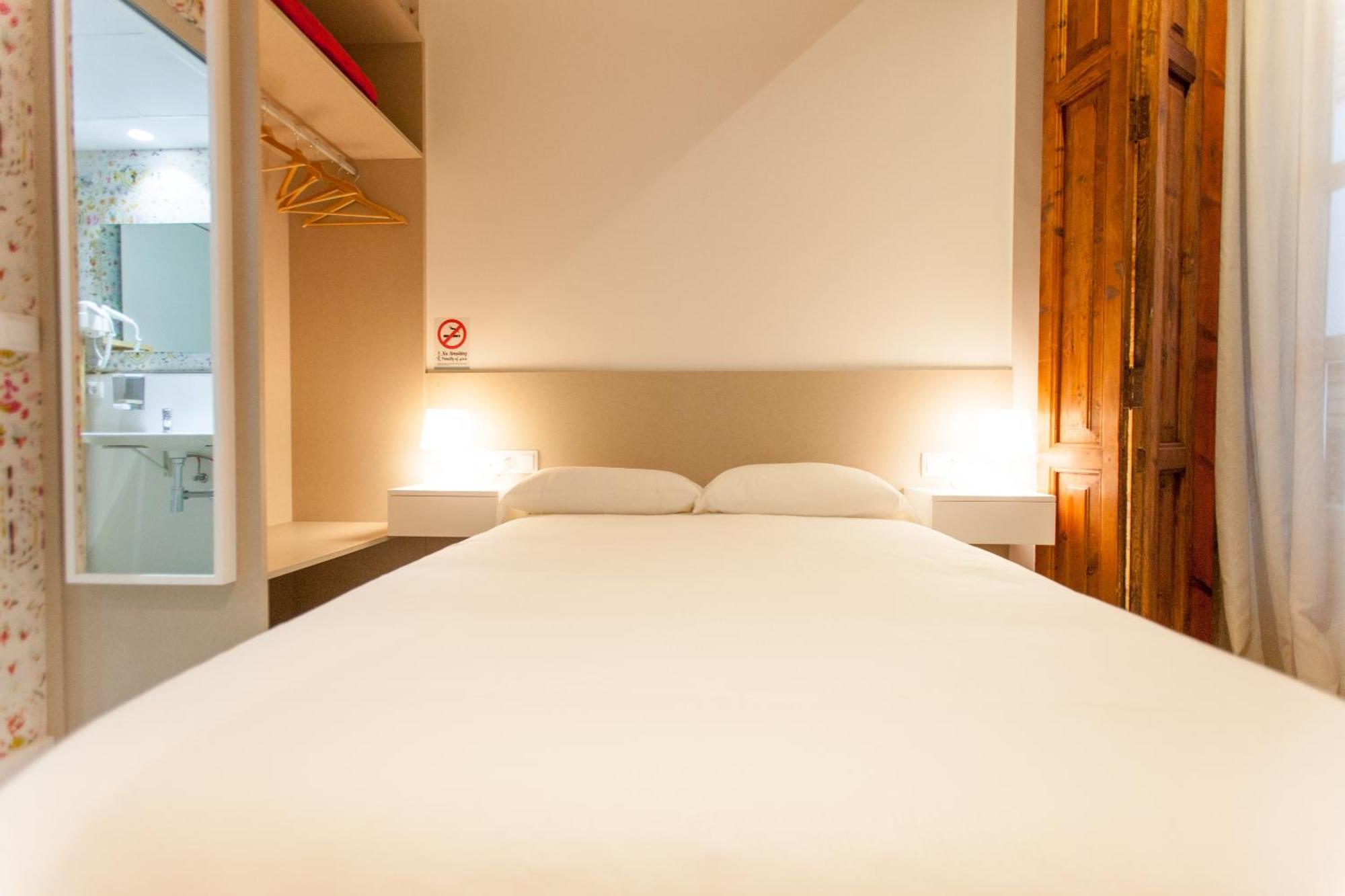 Double Room,820436003:JPEG