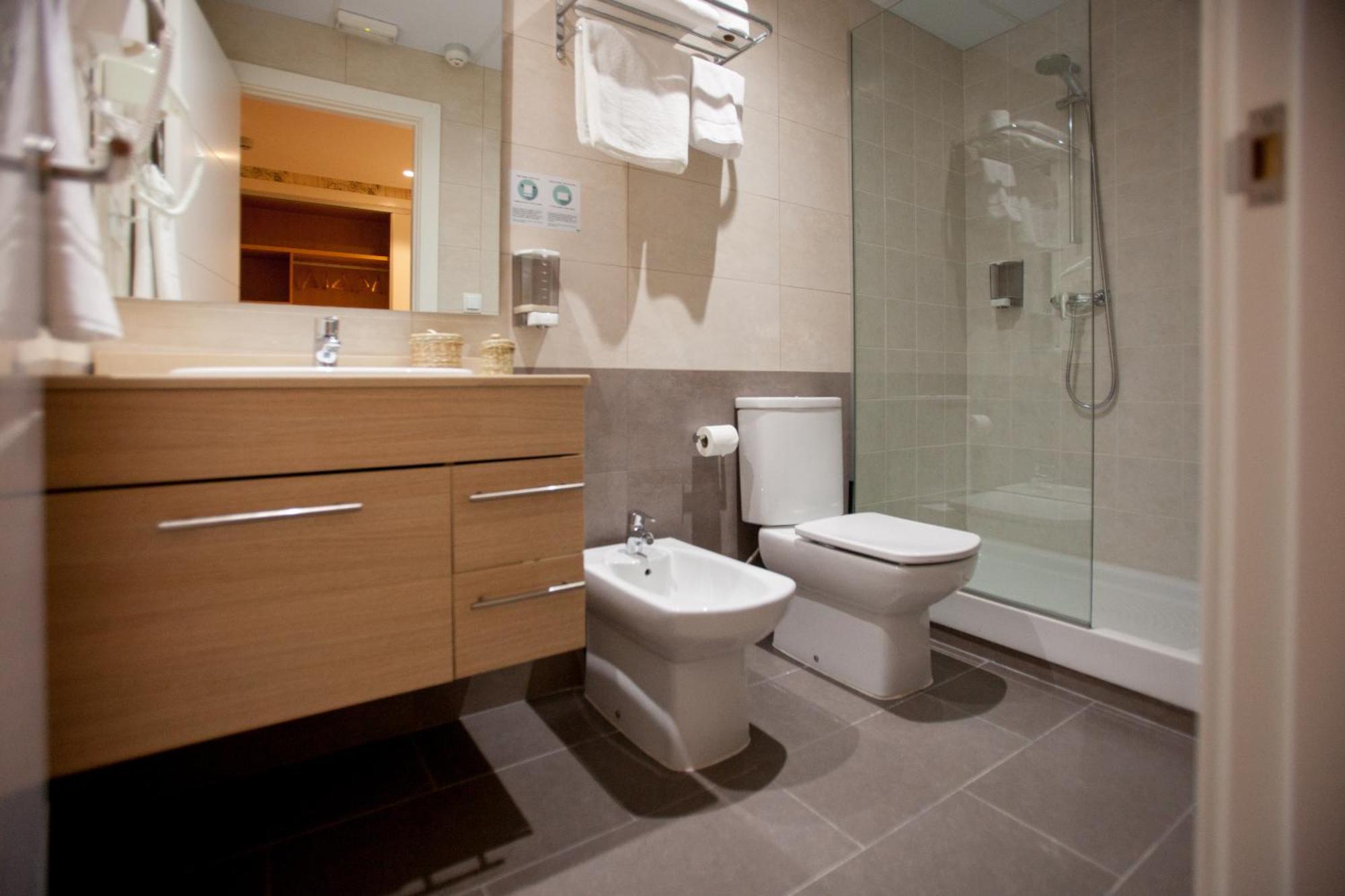 Double Standard Interior Room