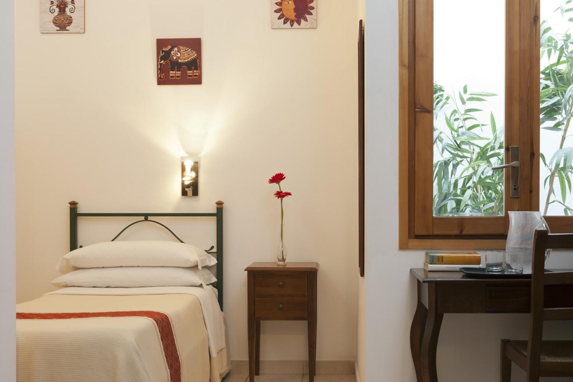 Single Room,1373498039:JPEG
