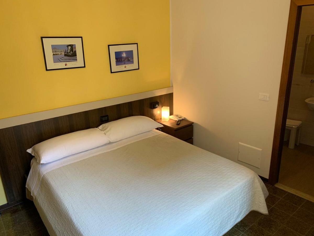 Economy Double Room,831565913:JPEG