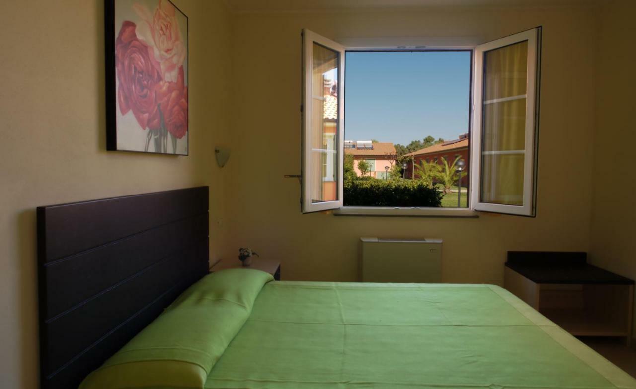 Standard One-Bedroom Apartment,831972038:JPEG